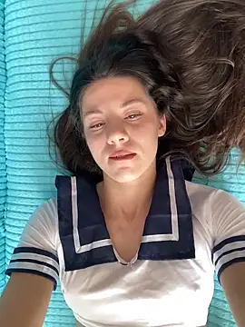 OnlyLeiLa online show from 04-17-26, 06:16