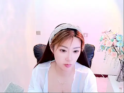Snapshot of zhuzhu-66 chatting on 06-02-26, 05:40 zhuzhu-66 online show from 06-02-26, 05:40