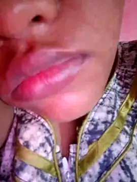 Snapshot of Talkwithsex chatting on 05-08-26, 01:09 Talkwithsex online show from 05-08-26, 01:09