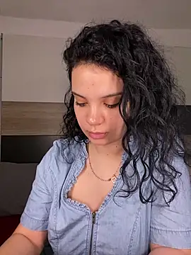 Karolina Velvet online show from 02-14-26, 10:43