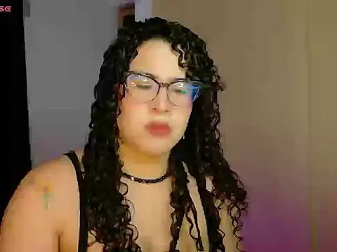 DIVINANGELA online show from 04-25-26, 04:26