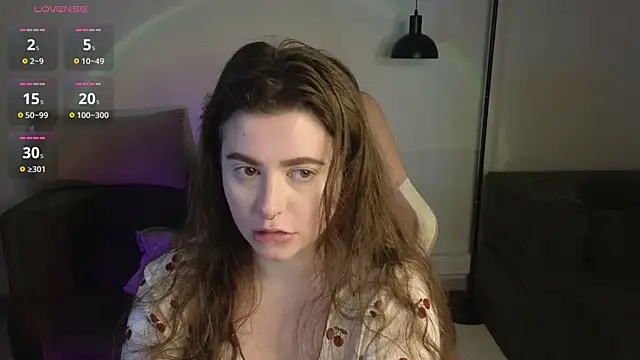 Snapshot of LovingWhisperr chatting on 06-01-26, 01:06 LovingWhisperr online show from 06-01-26, 01:06