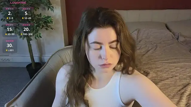 Snapshot of LovingWhisperr chatting on 05-30-26, 01:12 LovingWhisperr online show from 05-30-26, 01:12