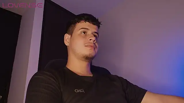 Snapshot of BjornSteel chatting on 06-07-26, 01:33 BjornSteel online show from 06-07-26, 01:33