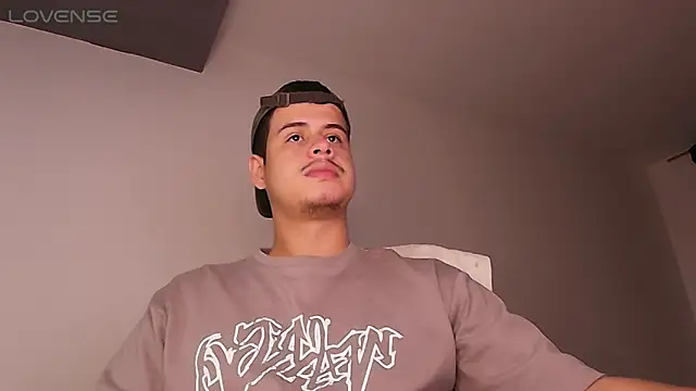 Snapshot of BjornSteel chatting on 02-11-26, 11:37 BjornSteel online show from 02-11-26, 11:37