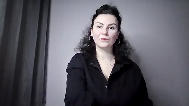 Snapshot of LexiMira254 chatting on 02-09-26, 03:43 LexiMira254 online show from 02-09-26, 03:43