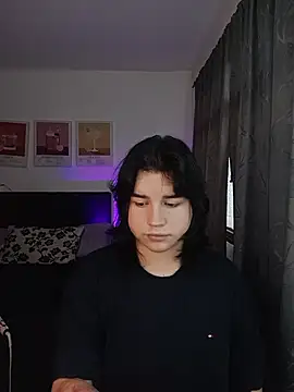 Snapshot of Daniellesins1 chatting on 02-04-26, 12:22 Daniellesins1 online show from 02-04-26, 12:22