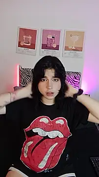 Snapshot of Daniellesins1 chatting on 02-26-26, 06:57 Daniellesins1 online show from 02-26-26, 06:57