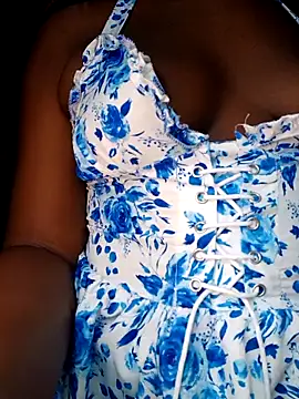 kissknees online show from 03-17-26, 12:30