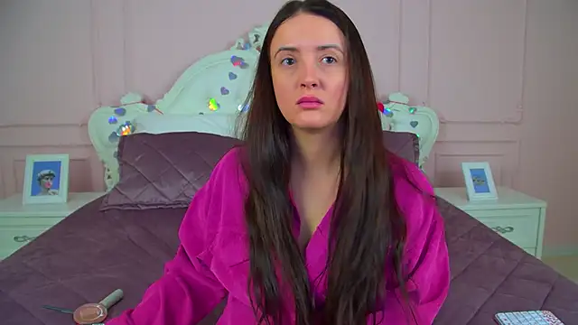 ElinaBellucci online show from 02-18-26, 04:32