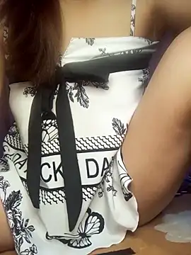 Yui-Ch1682 online show from 04-13-26, 01:37