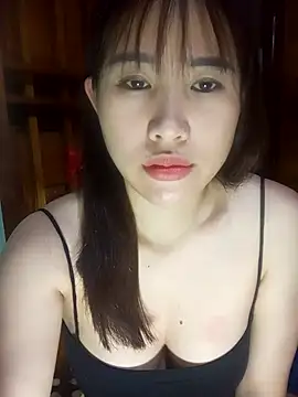 Yui-Ch1682 online show from 02-19-26, 12:24