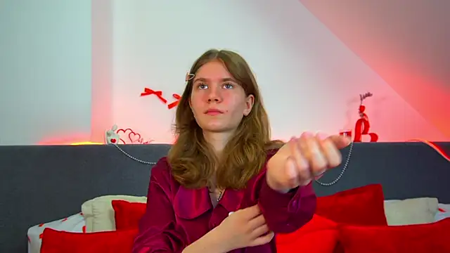 MilaMaelis online show from 04-18-26, 06:38