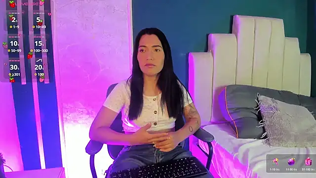 Adrienne   online show from 03-28-26, 09:16