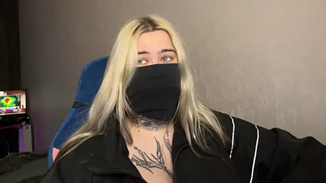 Snapshot of UnaXyling chatting on 02-19-26, 11:23 UnaXyling online show from 02-19-26, 11:23