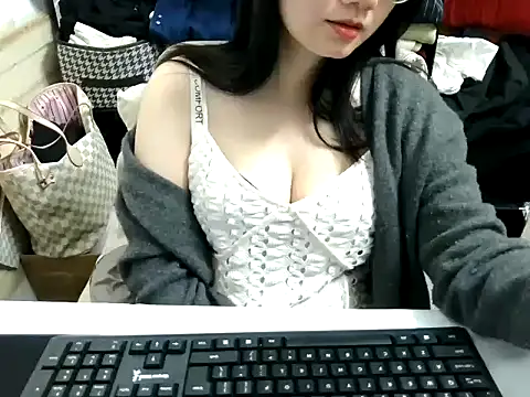 xiaoxiaowan11 online show from 02-08-26, 12:03