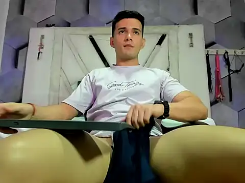 GoldenBoyM online show from 07-24-26, 03:13