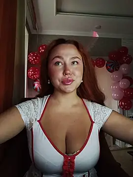 LolaaMint  online show from 02-12-26, 10:15