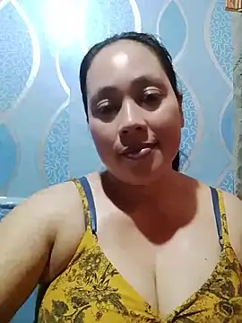 May Bombs online show from 04-11-26, 01:13