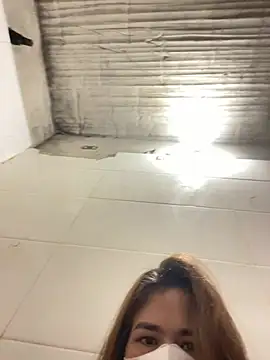 Snapshot of Miu_Xinh chatting on 04-26-26, 04:15 Miu Xinh online show from 04-26-26, 04:15