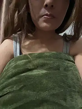 Snapshot of Miu_Xinh chatting on 06-03-26, 05:06 Miu Xinh online show from 06-03-26, 05:06