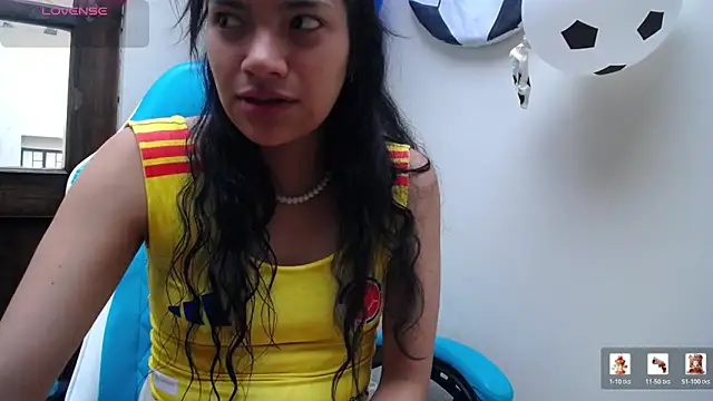 Julieta Parker online show from 06-15-26, 07:24