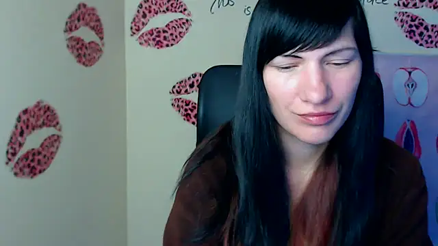 Snapshot of Rosalinda_ro chatting on 05-10-26, 06:17 Rosalinda ro online show from 05-10-26, 06:17