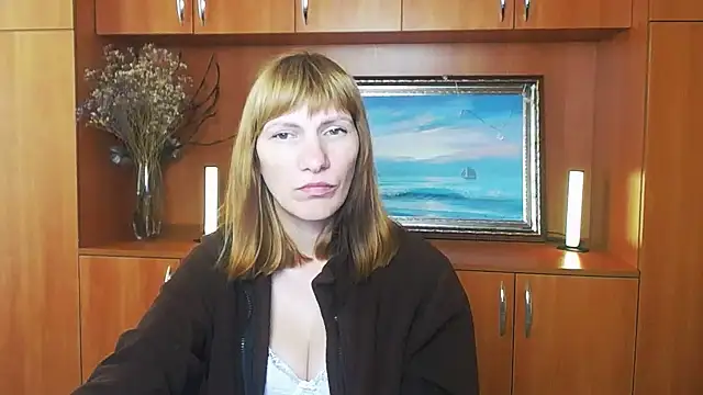 Snapshot of Rosalinda_ro chatting on 07-14-26, 10:21 Rosalinda ro online show from 07-14-26, 10:21