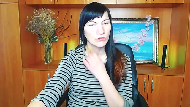 Snapshot of Rosalinda_ro chatting on 04-27-26, 06:11 Rosalinda ro online show from 04-27-26, 06:11