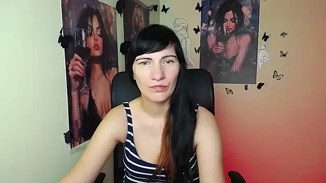 Snapshot of Rosalinda_ro chatting on 05-17-26, 06:19 Rosalinda ro online show from 05-17-26, 06:19