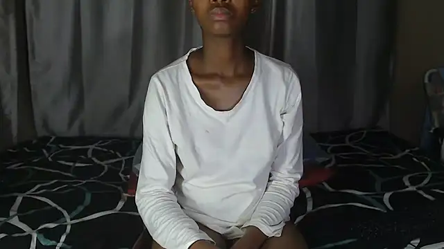 PussyFarrie online show from 04-09-26, 06:30