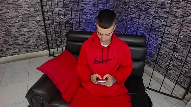 Snapshot of Dereck_Boy_ chatting on 05-16-26, 02:21 Dereck Boy online show from 05-16-26, 02:21