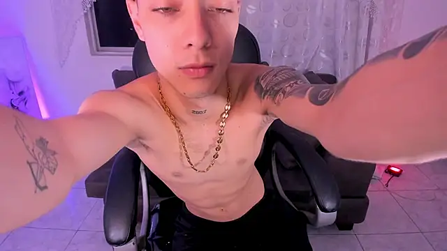 Dereck Boy  online show from 04-09-26, 03:52