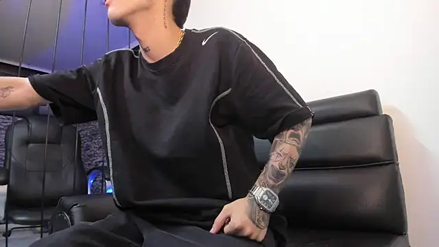 Dereck Boy  online show from 03-25-26, 04:12