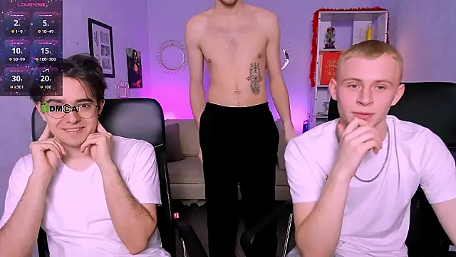 Snapshot of martin_neil chatting on 03-04-26, 01:08 martin neil online show from 03-04-26, 01:08