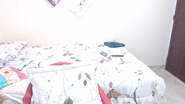 dannamomcerratt online show from 07-23-26, 01:52