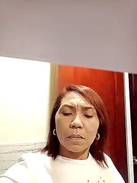 Snapshot of dannamomcerratt chatting on 02-22-26, 07:59 dannamomcerratt online show from 02-22-26, 07:59