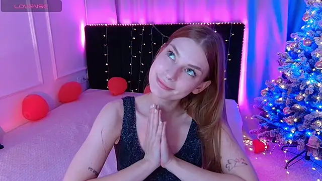 Snapshot of Alisa_Wood chatting on 02-23-26, 04:18 Alisa Wood online show from 02-23-26, 04:18