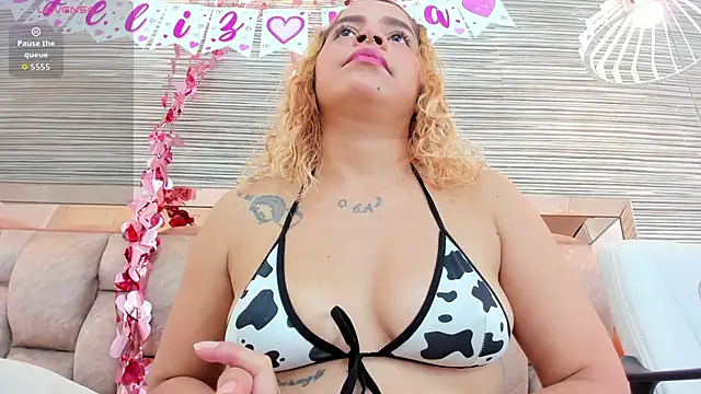 Snapshot of rossy_roose chatting on 02-11-26, 07:36 rossy roose online show from 02-11-26, 07:36