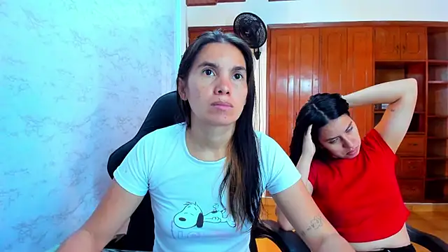 Emily and Soffy online show from 03-31-26, 12:29