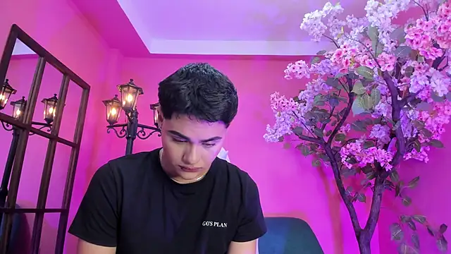 FemNoa online show from 02-05-26, 11:17