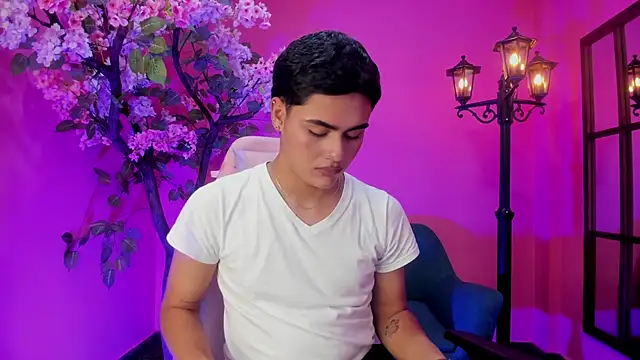 FemNoa online show from 02-10-26, 05:12