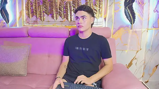 FemNoa online show from 02-20-26, 07:27