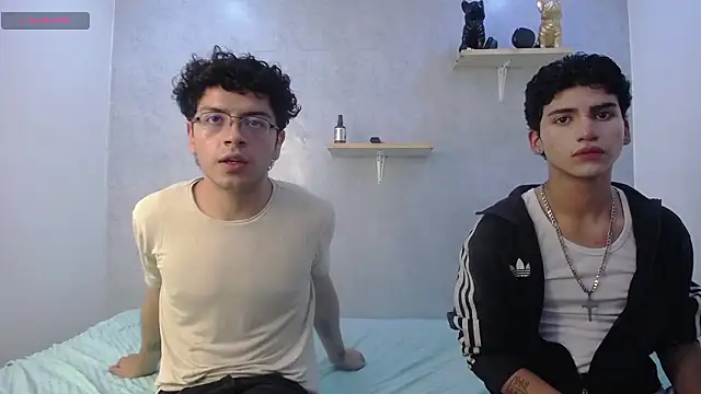 Snapshot of Eliotkinky chatting on 02-12-26, 02:06 Eliotkinky online show from 02-12-26, 02:06