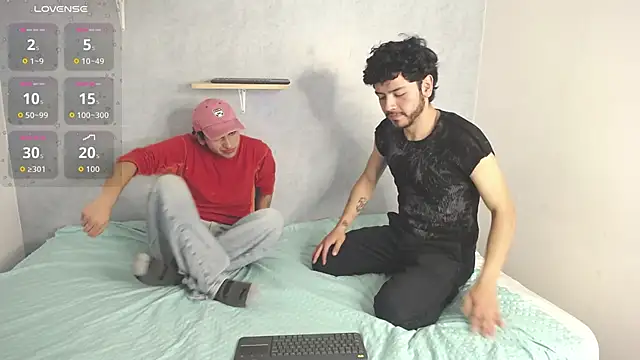 Snapshot of Eliotkinky chatting on 02-09-26, 02:48 Eliotkinky online show from 02-09-26, 02:48