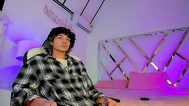 thanier 18 online show from 03-31-26, 07:27