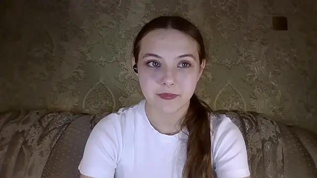 YuniNeko online show from 02-14-26, 05:02