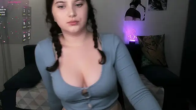 chloe dashh online show from 03-09-26, 07:17