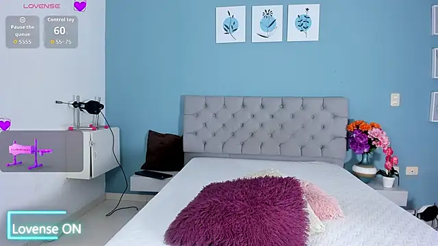 Valentina Rujano online show from 03-25-26, 02:44