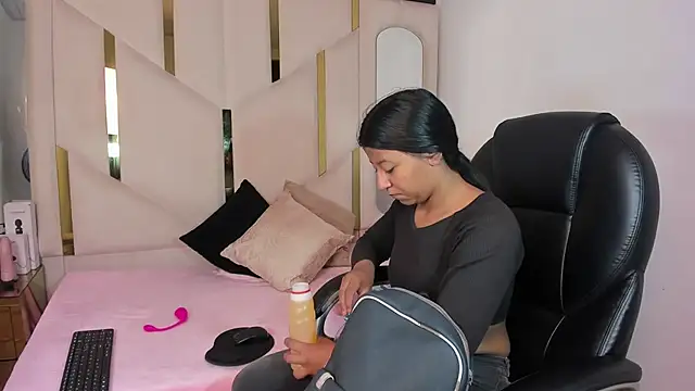 Vaneline2 online show from 04-02-26, 03:19